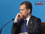 "Все мы хотим, чтобы Медведев что-то собой представлял. Особенно я, хотя он сказал обо мне столько плохого. Но в России традиционно были президенты, лишенные веса"