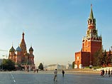День ВДВ: на Красную площадь пытались прорваться на тракторе