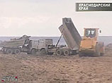 В 2003 году Россия начала строить дамбу между территорией Краснодарского края и украинским островом Тузла