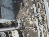 На "Фукусиме-1" сегодня продолжилась также откачка из нижних помещений и дренажной системы АЭС воды с высоким содержанием радиоактивных веществ