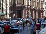 В Москве установлен первый температурный рекорд этого лета - 25 июля воздух прогрелся до 33 градусов. Пока что это самая высокая отметка, которую удалось достичь столбикам столичных термометров в этом году