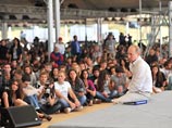Путин озадачил и Запад, и РФ: ему советуют благодарить США за свои "миллиарды" и не лезть в дела Медведева