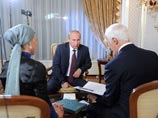 Премьер-министр РФ Владимир Путин в связи с 60-летием со дня рождения первого президента республики Ахмата Кадырова дал интервью чеченским СМИ, в котором высказал мнение о коррупции, безработице, исламе и развитии региона