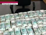 Под давлением и угрозами потерпевшая была вынуждена передать полицейскому 250 тысяч рублей