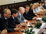 Премьер-министр РФ Дмитрий Медведев во вторник посетил столицу Дагестана Махачкалу, где ему присвоили звание профессора Государственной Дагестанской медицинской академии