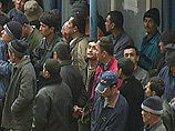 Речь идет о тексте, распространяющимся в рунете под похожим заголовком, в котором некий "узбек-гастарбайтер 58 лет по имени Ваня" повествует, будто скоро в России начнется восстание мигрантов, которые будут "резать русских прямо в их постелях"