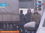Если министр в ЧП на "России" углядел вину чиновников, то чиновники винят в произошедшем стечение обстоятельств и даже тех, кому в этой ситуации тяжелее всех пришлось