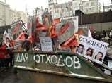 Депутаты Госдумы в частном порядке продолжают реагировать на неожиданно многолюдный "Марш против подлецов", прошедший в воскресенье в столице