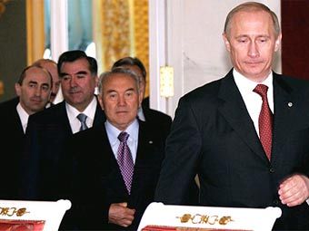 Участники встречи глав стран - членов ОДКБ в Кремле, фото пресс-службы президента РФ Участники встречи глав стран - членов ОДКБ в Кремле, фото пресс-службы президента РФ