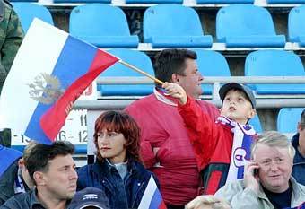 Болельщики сборной России на трибунах стадиона. Фото ИА "Стадион" Болельщики сборной России на трибунах стадиона. Фото ИА "Стадион"
