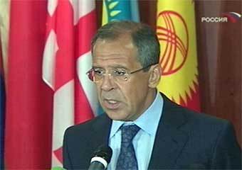 Министр иностранных дел России Сергей Лавров на фоне флагов стран СНГ. Кадр ТК "Россия", архив Министр иностранных дел России Сергей Лавров на фоне флагов стран СНГ. Кадр ТК "Россия", архив