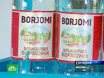 Минеральная вода "Боржоми". Кадр телеканала НТВ Минеральная вода "Боржоми". Кадр телеканала НТВ