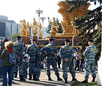 Конопляные гуляния на ВДНХ, фото Lenta.ru Конопляные гуляния на ВДНХ, фото Lenta.ru