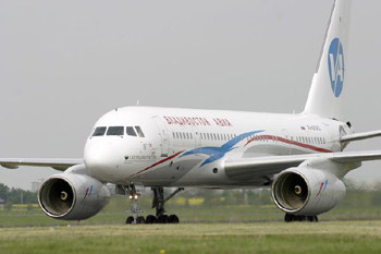 Пассажирский самолет Ту-204-300 на авиасалоне ILA-2006. Фото с сайта ila-berlin.com Пассажирский самолет Ту-204-300 на авиасалоне ILA-2006. Фото с сайта ila-berlin.com