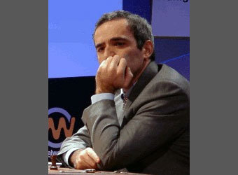  .    chessbase.com