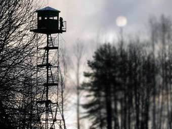    ,  Reuters