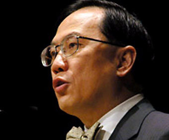 Дональд Цанг, фото с сайта chamber.org.hk