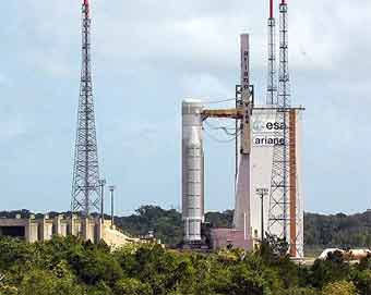 ������ Ariane 5-ECA �� ���������� ����. ���� � ����� www.arianespace.com