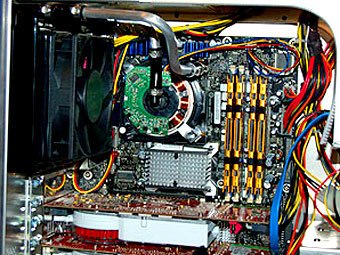 Intel Advanced Liquid Cooling.    bit-tech.net