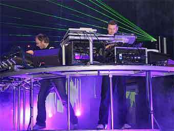Chemical Brothers.    andrewkendall.com