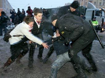         25  2008 .  AFP