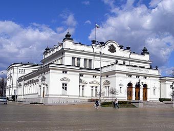   .  Nenko Lazarev   wikipedia.org