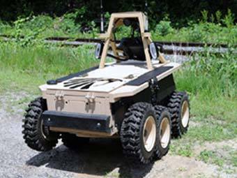 Робот LandShark. Фото Black-I Robotics