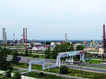 Предприятие "Славнефти". Фото с сайта plant4d.ru