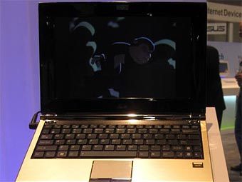 Asus Eee PC E1004DN. ���� � ����� slashgear.com
