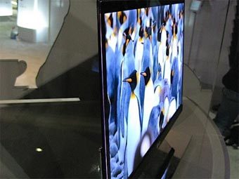 OLED-��������� LG �� �������� CeBIT 2009. ���� � ����� engadget.com
