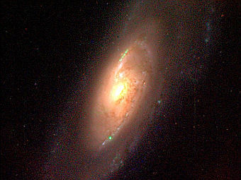 ��������� NGC 4258. ���� � ����� lsw.uni-heidelberg.de