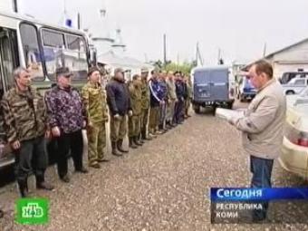 Инструктаж во время поисков пропавших мальчиков в Коми. Кадр телеканала НТВ
