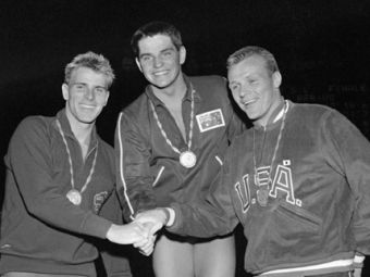 ���� ������� (� ������) ������ � ���������� �� ����������� ������� ��������� 1960 ����. ���� &copy;AFP