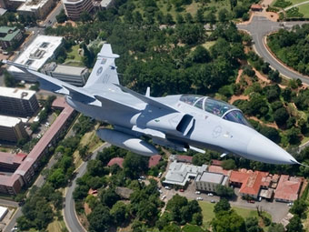  Gripen  .    Saab. 