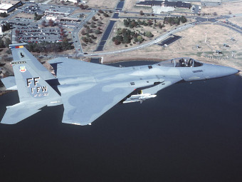 F-15. Фото с сайта being.com