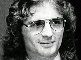  .    biography.com