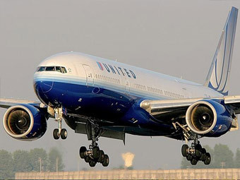 Самолет компании United Airlines. Фото пользователя Eyone с сайта Wikimedia Commons