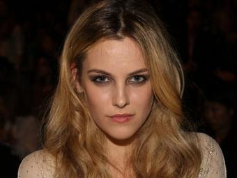   ,    zimbio.com