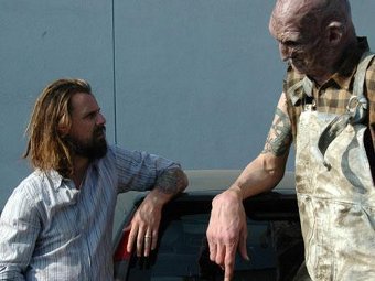  ,    robzombie.com