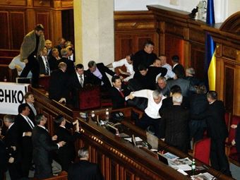     16 .  ©AFP.