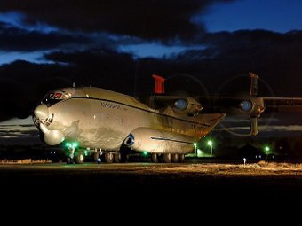 Ан-22 на аэродроме в Твери в 2007 году. Фото Sergey Krivchikov (Russian AviaPhoto Team) с сайта en.wikipedia.org