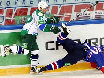 Эпизод матча "Сибирь" - "Салават Юлаев". Фото с сайта hcsalavat.ru