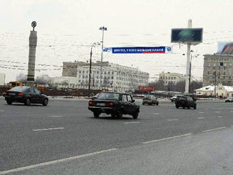 Кутузовский проспект в районе дома 35. Фото с сайта smboard.ru 