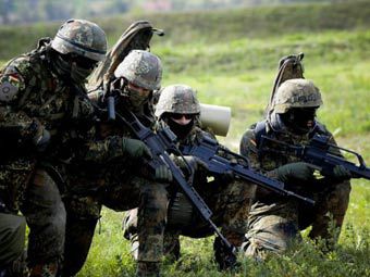 Немецкие солдаты в Косово. Фото ©AFP