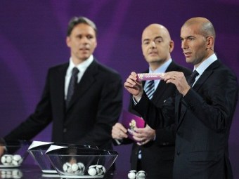   ()   -2012.  ©AFP