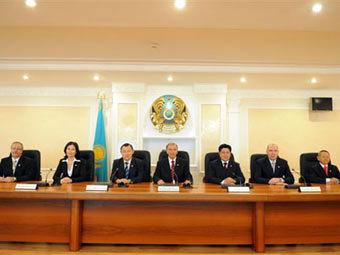    .    constcouncil.kz