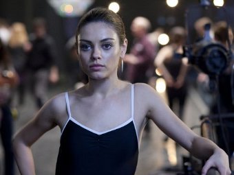 Мила Кунис в фильме "Черный лебедь"