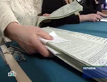 Избирательные бюллетени, кадр НТВ