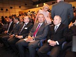 Напомним, на съезде КРО 21 сентября Дмитрий Рогозин призвал единомышленников: "Хватит мерзнуть на "Русских маршах"! Пора перебираться в кабинеты"